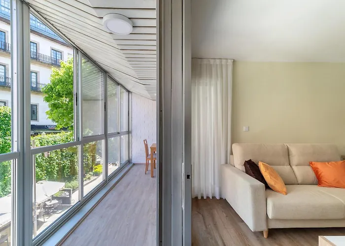 Canovas Center Lejlighed