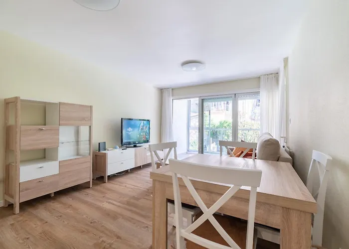 Διαμέρισμα Canovas Center